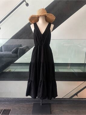 Steve Madden Black V-Neck Gauze‎ Tiered Midi Dress